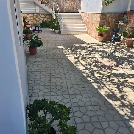 Markel Apartament *
